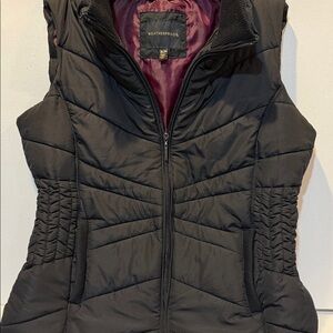 Weatherproof Women's Black Quilted Insulated Vest with Burgundy Lining